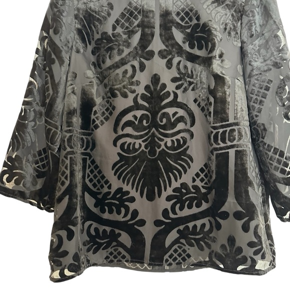 Talbots black velvet paisley burnout top with sheer arms Small - Picture 8 of 13